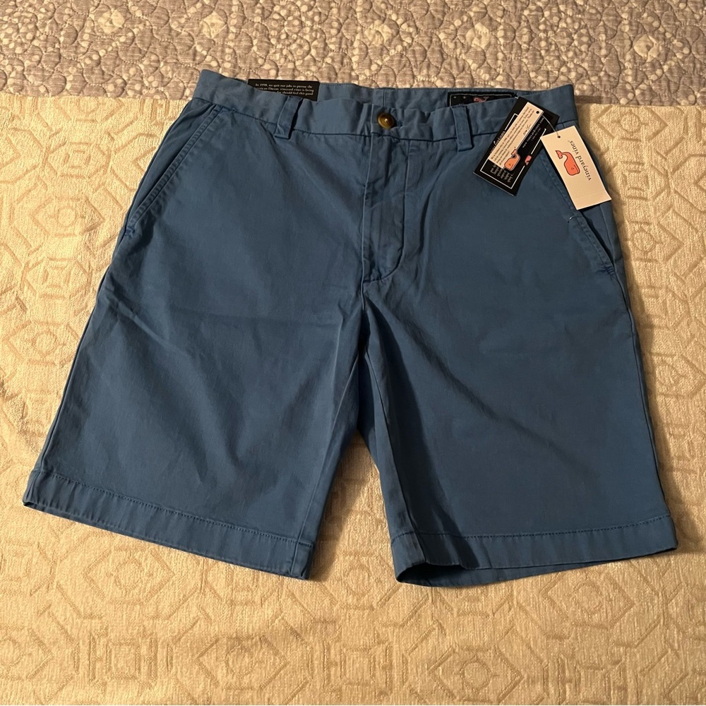 Vineyard Vines Classic Fit Blue Flat Front Shorts. Size 30 with 9 inch inseam.